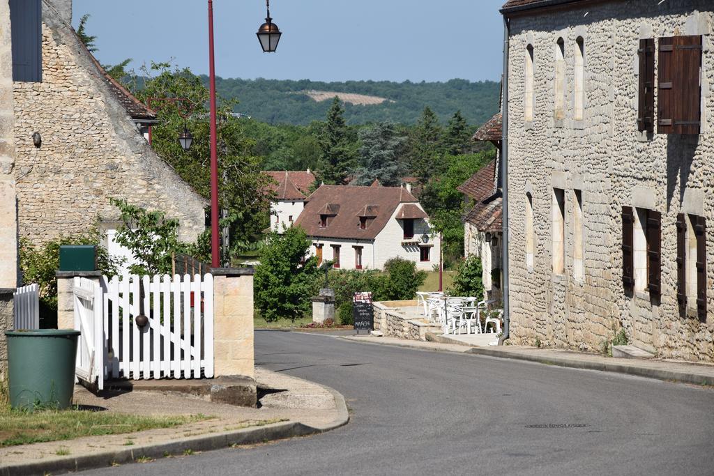 Le Petit Relais Hotel Cales  Luaran gambar